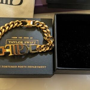 Taylor Swift Gold Link Bracelet